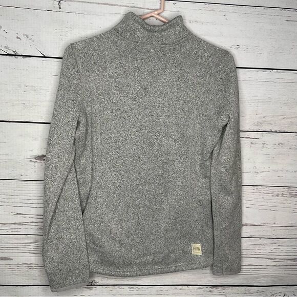 The North Face Womens Gray Crescent Ridge Shawl Sweater Size M Toggle Button - Picture 4 of 10
